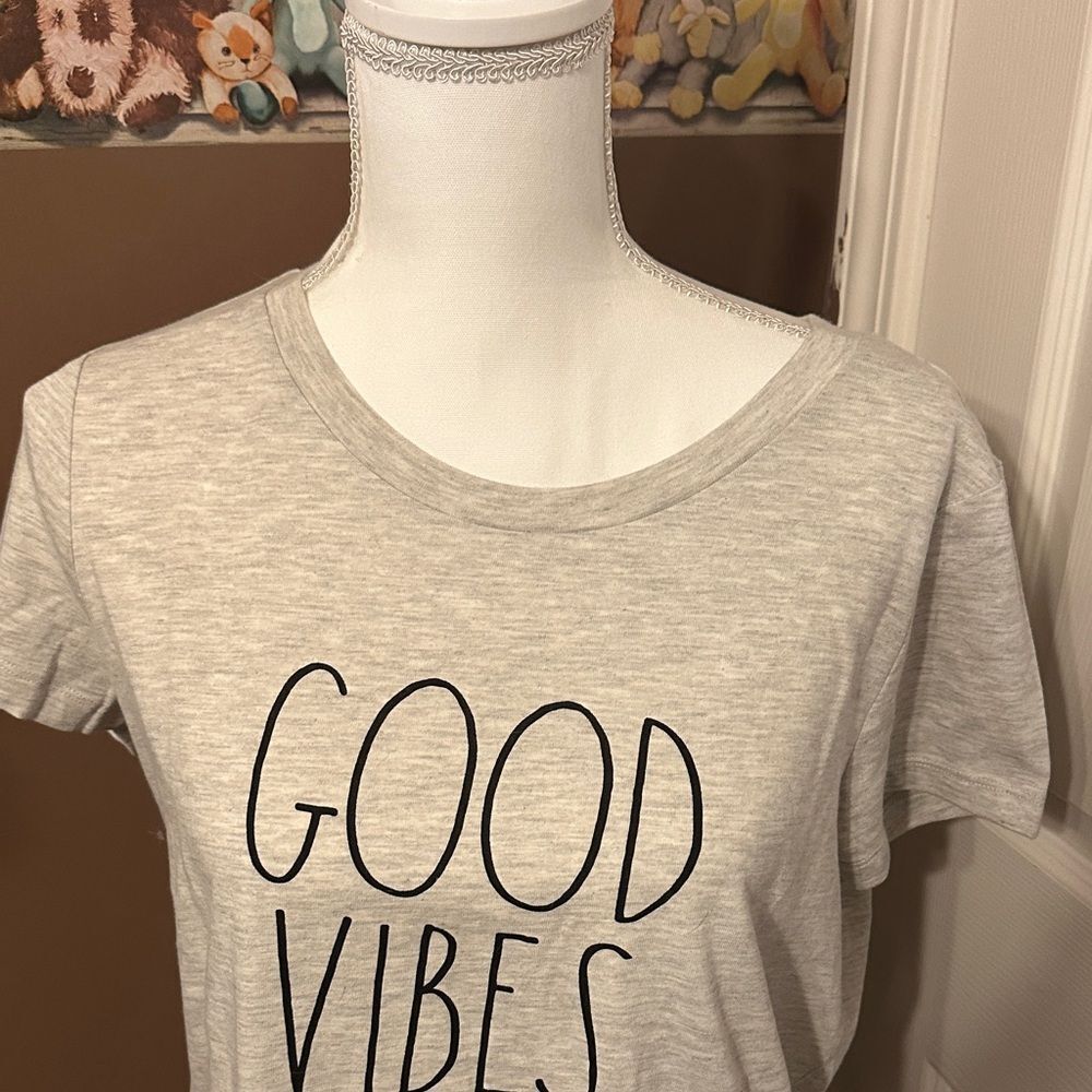 Rae Dunn  good vibes Women's Gray Graphic Tee NWOT